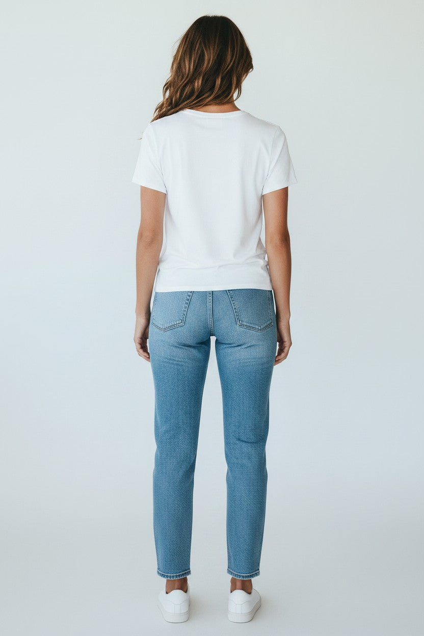 The Licht Tee Women