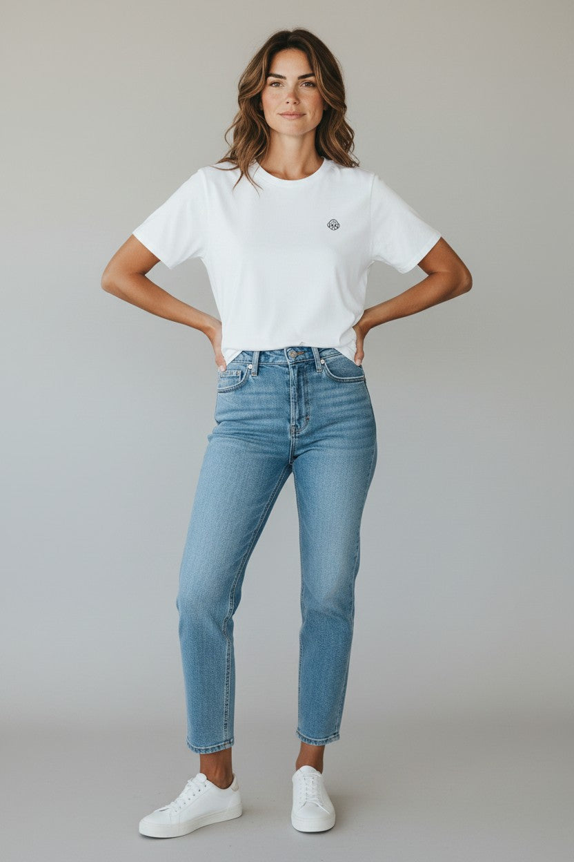 The Licht Tee Women