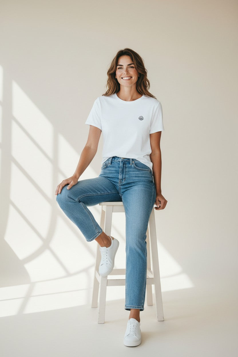 The Licht Tee Women